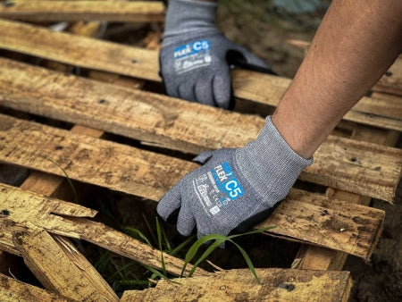 YSF NeoFlex Cut 5 Breathable Nitrile Foam Cut Resistant Gloves